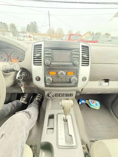 2014 Nissan Frontier 2nd Gen - Image 11 of 12