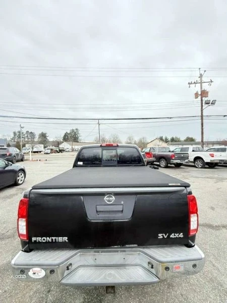 2014 Nissan Frontier 2nd Gen - Image 5 of 12