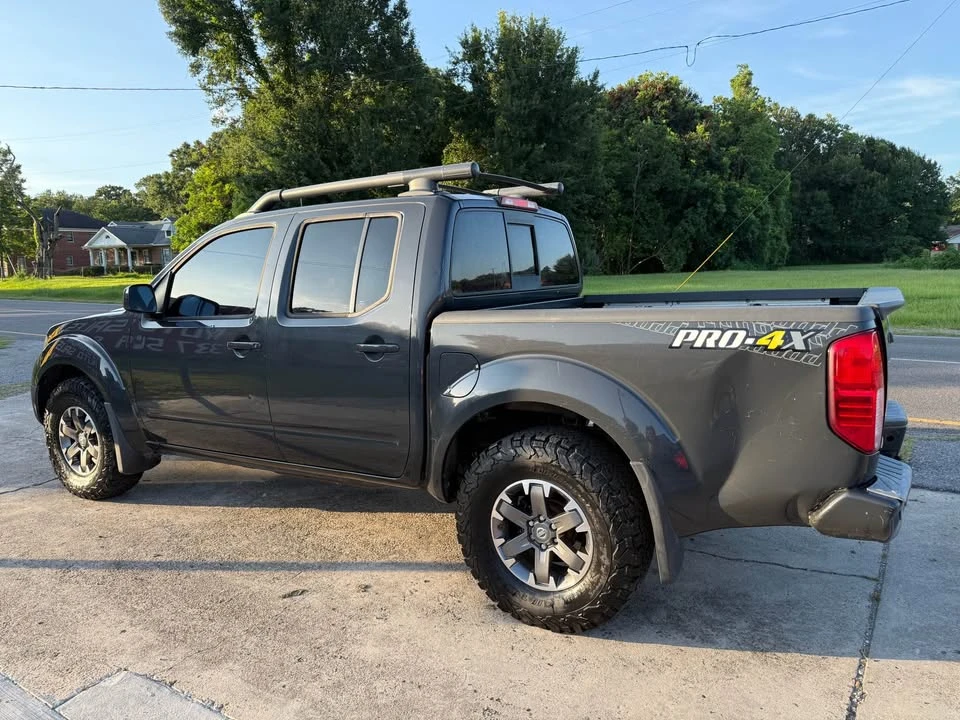 2014 Nissan Frontier 2nd Gen - Image 5 of 12