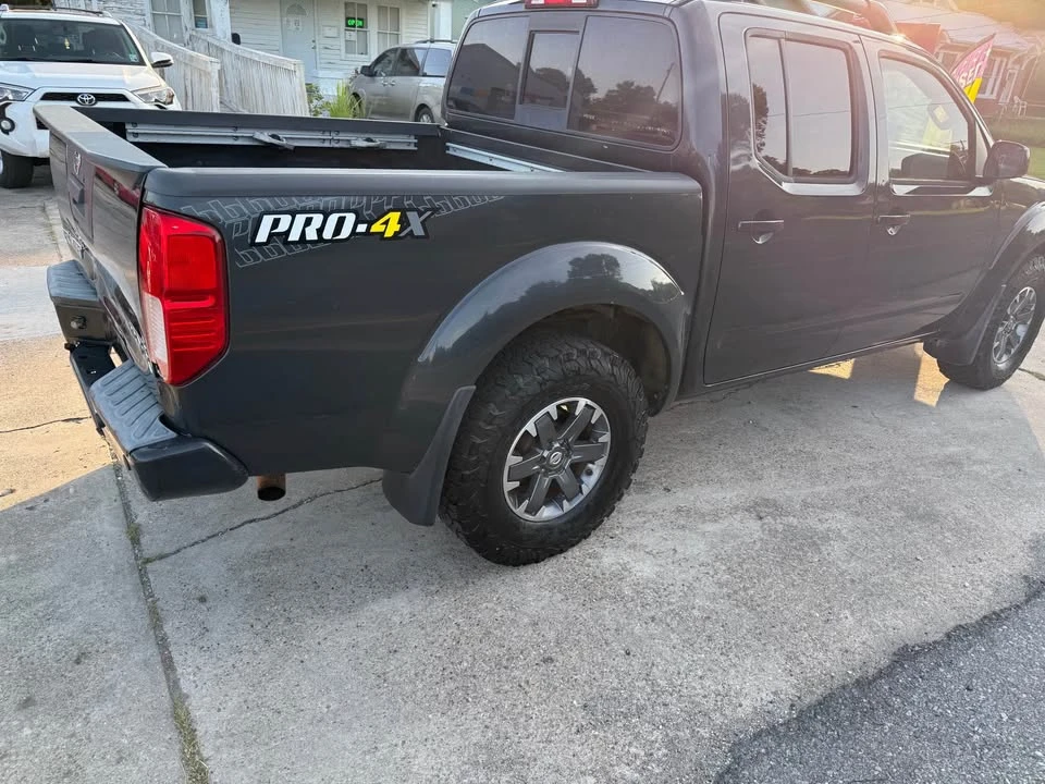 2014 Nissan Frontier 2nd Gen - Image 3 of 12