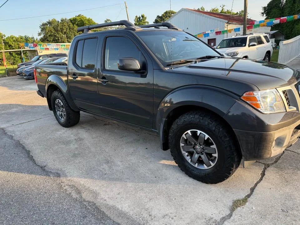 2014 Nissan Frontier 2nd Gen - Image 4 of 12