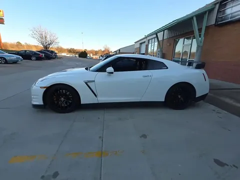 2014 Nissan GT-R