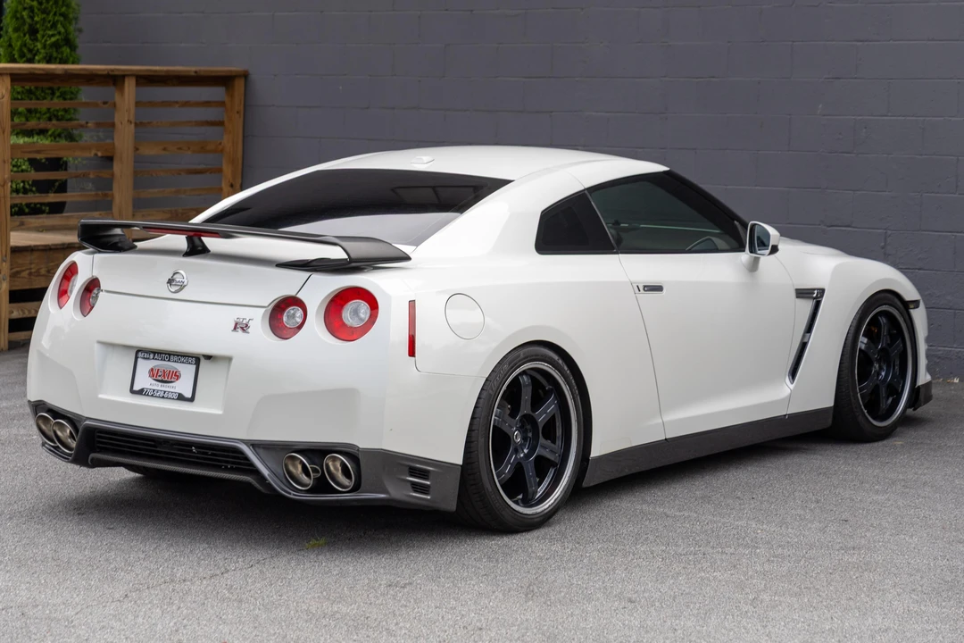 2014 Nissan R35 GT-R Black Edition - Image 4 of 31