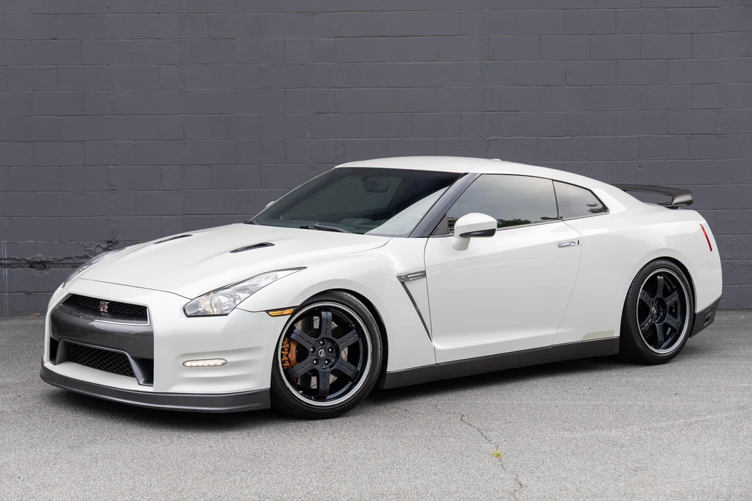 2014 Nissan R35 GT-R Black Edition - Image 9 of 31
