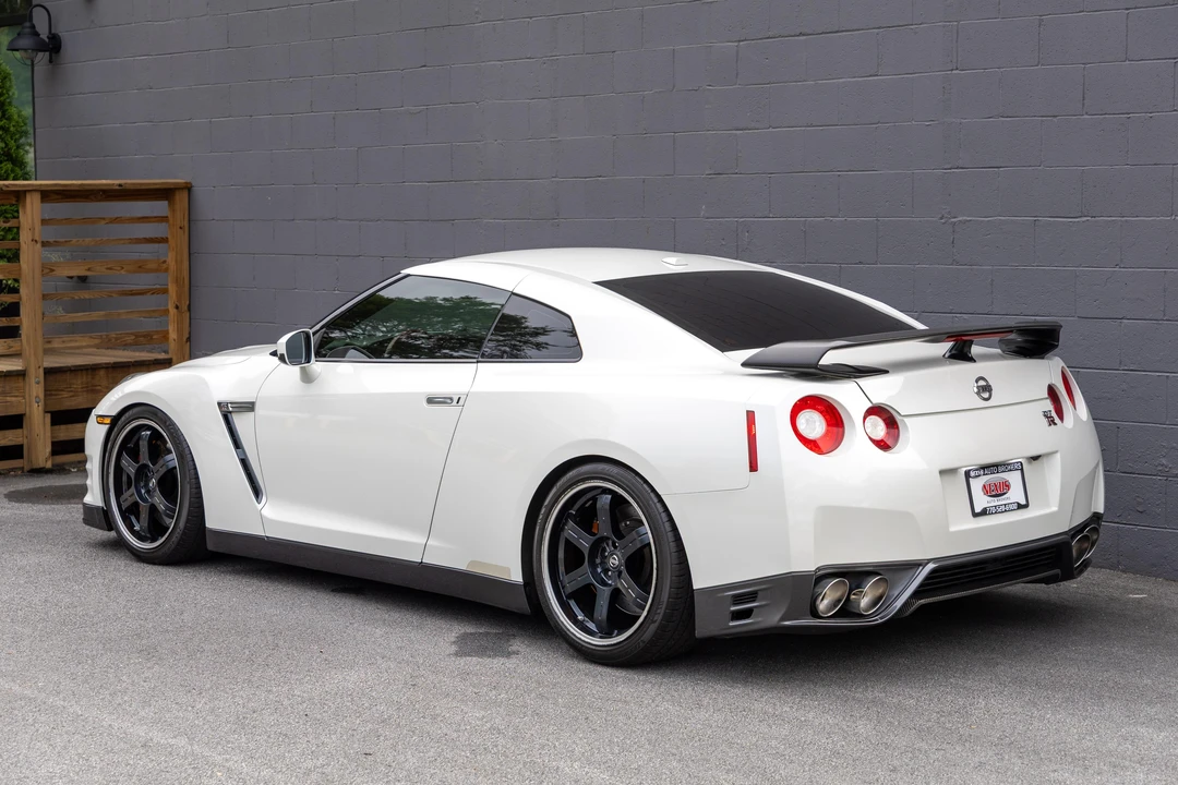 2014 Nissan R35 GT-R Black Edition - Image 10 of 31