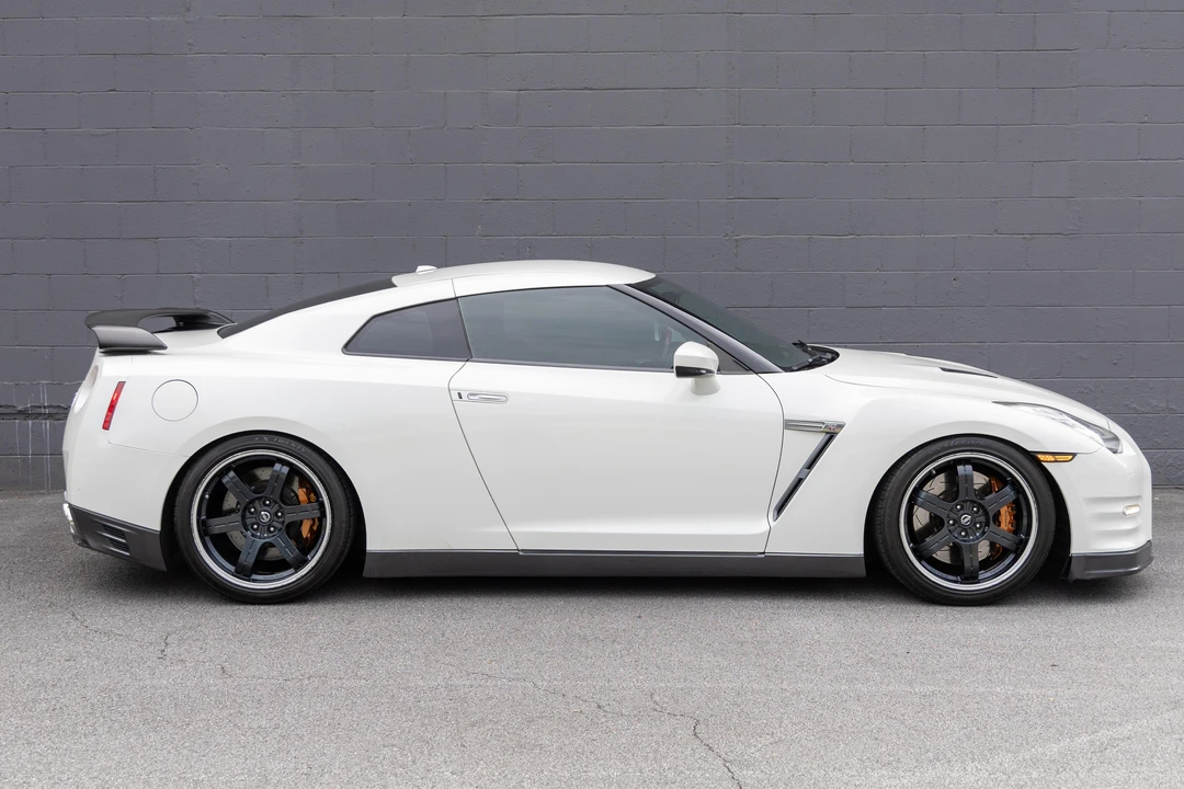 2014 Nissan R35 GT-R Black Edition - Image 17 of 31