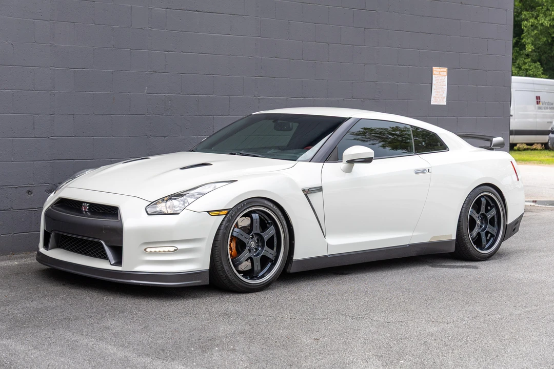 2014 Nissan R35 GT-R Black Edition - Image 8 of 31