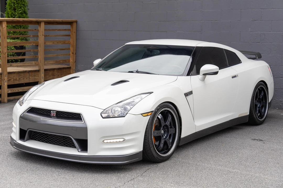 2014 Nissan R35 GT-R Black Edition - Image 7 of 31