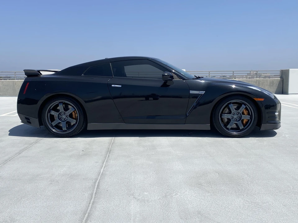 2014 Nissan R35 GT-R Black Edition - Image 9 of 31