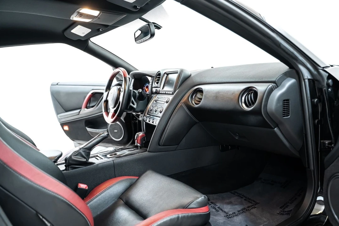 2014 Nissan R35 GT-R Black Edition - Image 26 of 31