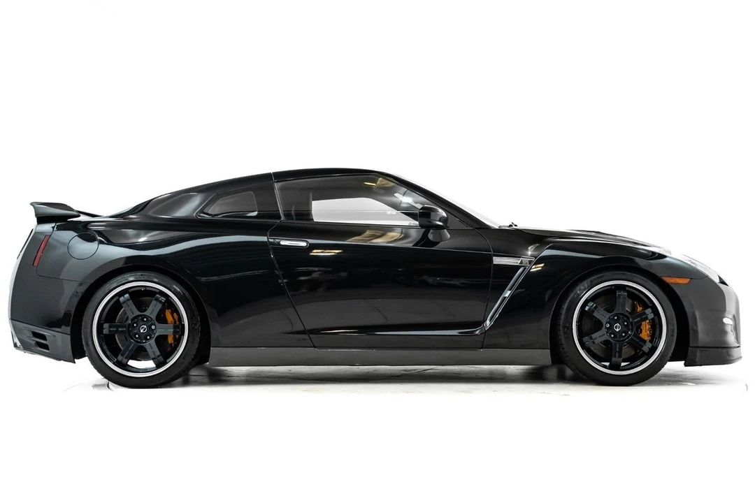 2014 Nissan R35 GT-R Black Edition - Image 7 of 31