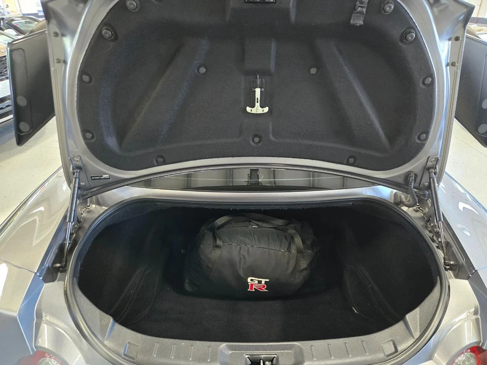 2014 Nissan R35 GT-R - Image 16 of 18