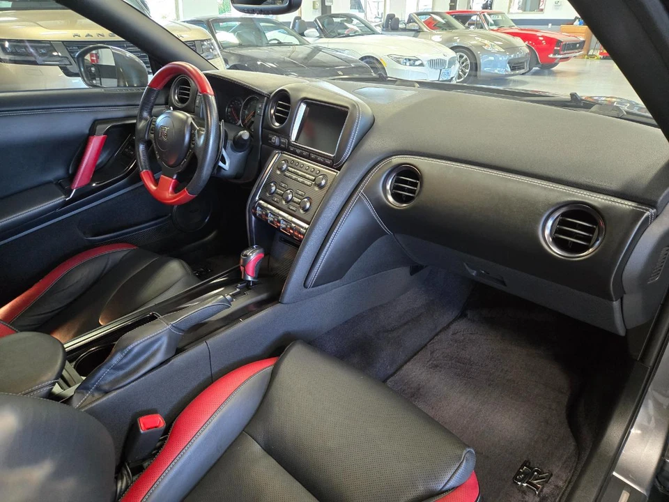 2014 Nissan R35 GT-R - Image 12 of 18