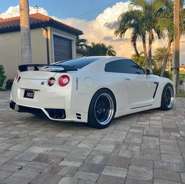 2014 Nissan GT-R