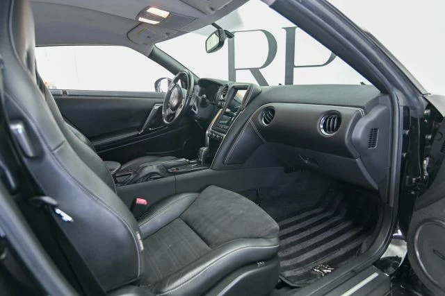 2014 Nissan R35 GT-R Premium - Image 17 of 24