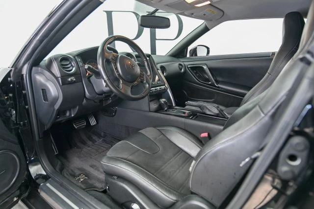 2014 Nissan R35 GT-R Premium - Image 2 of 24