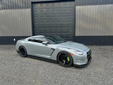 2014 Nissan GT-R Premium Coupe 2D