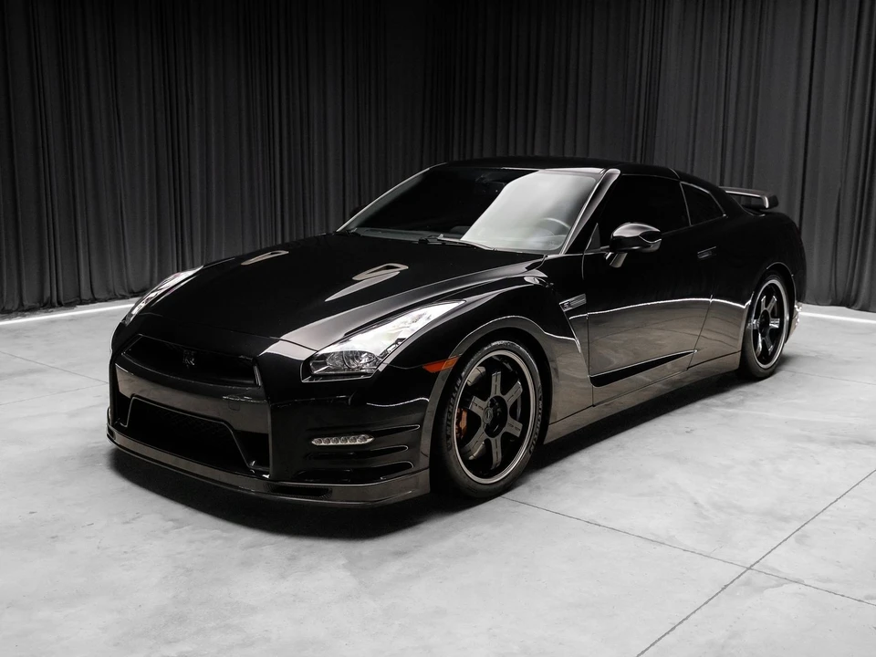 2014 Nissan R35 GT-R Track Edition - Image 25 of 31