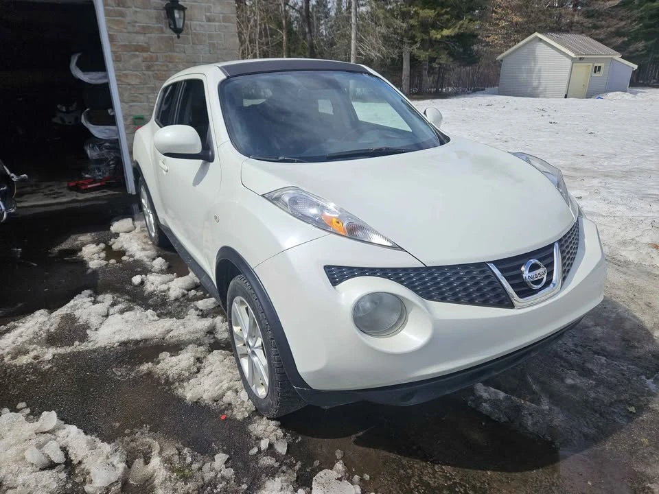 2014 Nissan Juke - Image 2 of 5