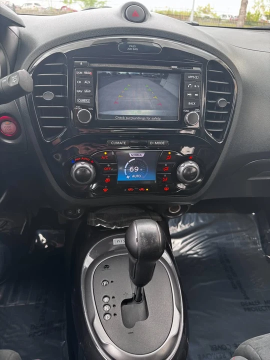 2014 Nissan Juke - Image 17 of 19