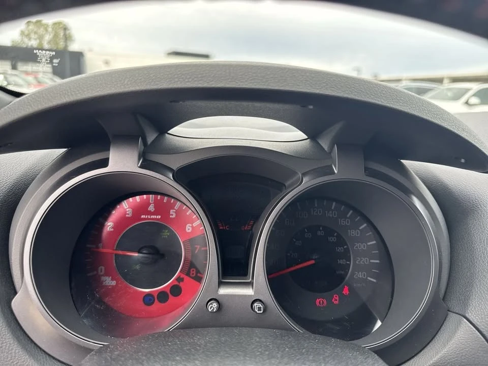 2014 Nissan Juke - Image 10 of 17