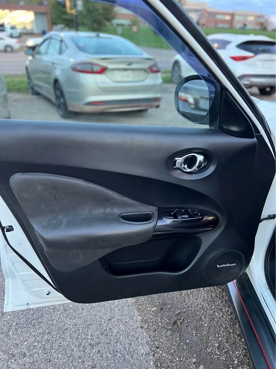 2014 Nissan Juke - Image 6 of 17