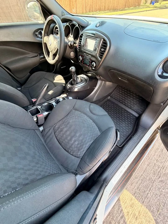 2014 Nissan Juke - Image 10 of 17