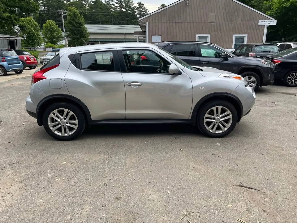 2014 Nissan Juke - Image 4 of 9