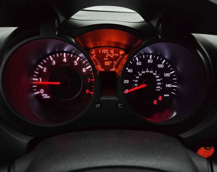 2014 Nissan Juke - Image 17 of 19