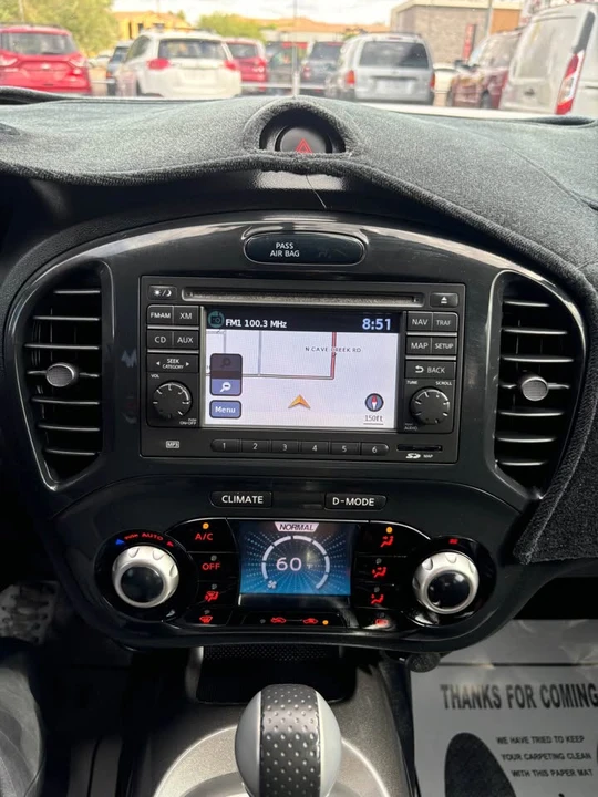 2014 Nissan Juke - Image 12 of 17
