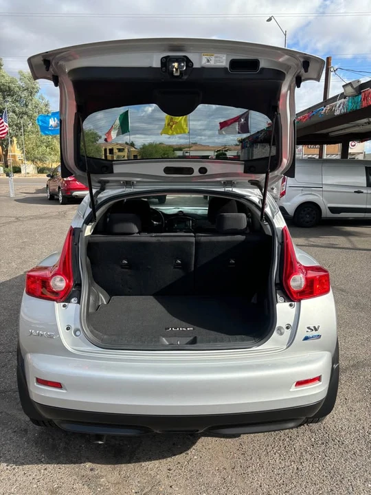 2014 Nissan Juke - Image 7 of 17