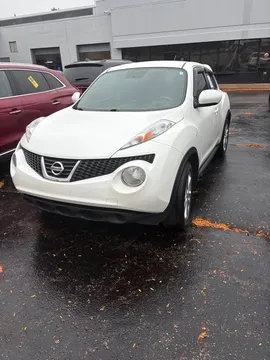 2014 Nissan JUKE S Sport Utility 4D