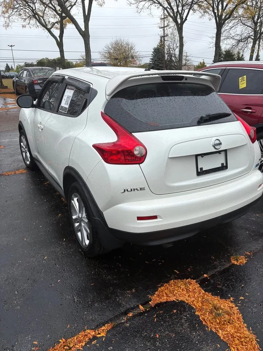 2014 Nissan Juke - Image 2 of 10