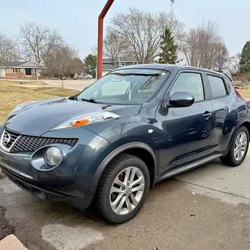 2014 Nissan JUKE SV Sport Utility 4D