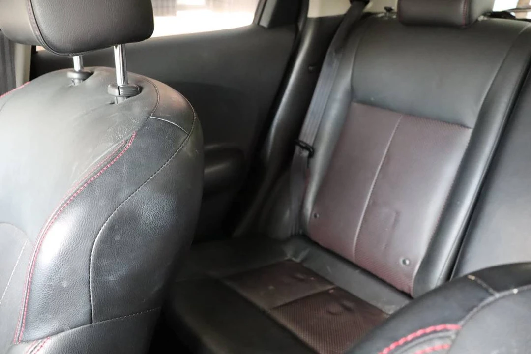 2014 Nissan Juke - Image 7 of 14