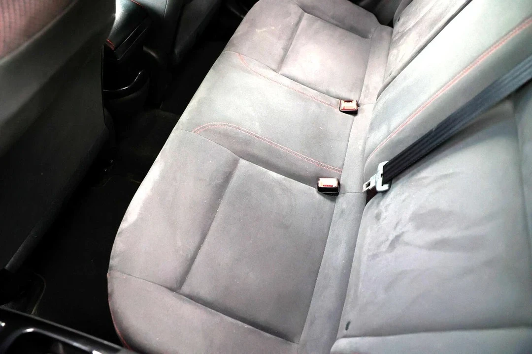 2014 Nissan Juke - Image 8 of 21
