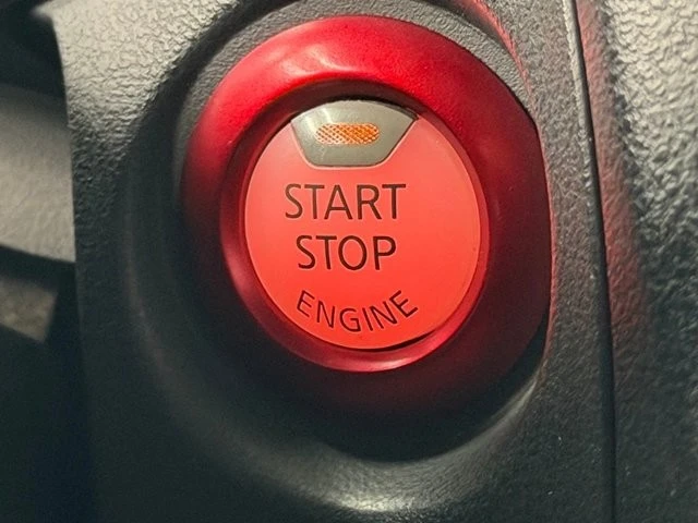 2014 Nissan Juke - Image 28 of 31