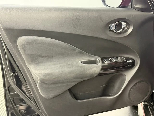 2014 Nissan Juke - Image 17 of 31