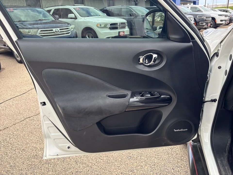 2014 Nissan Juke - Image 5 of 12