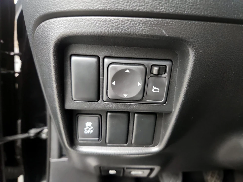 2014 Nissan Juke - Image 14 of 23