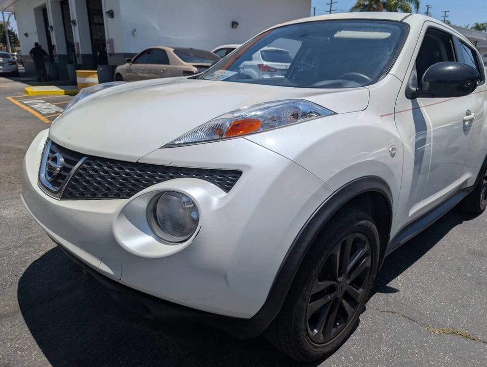 2014 Nissan Juke - Image 2 of 14