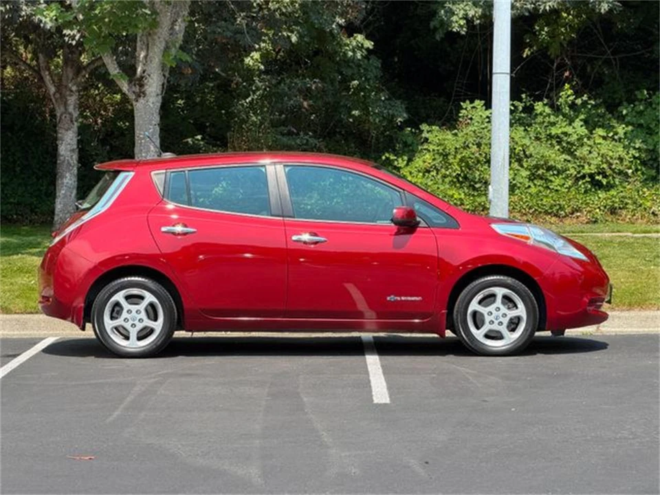 2014 Nissan Leaf - Image 7 of 31