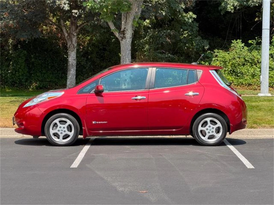 2014 Nissan Leaf - Image 4 of 31