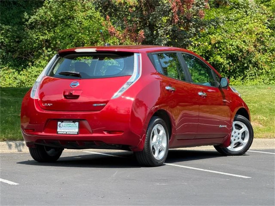 2014 Nissan Leaf - Image 2 of 31