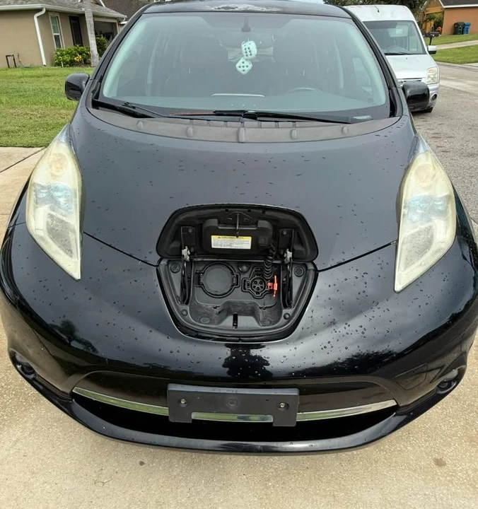2014 Nissan Leaf - Image 4 of 11