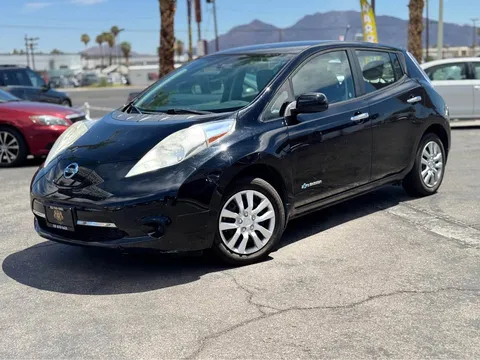 2014 Nissan LEAF S Hatchback 4D