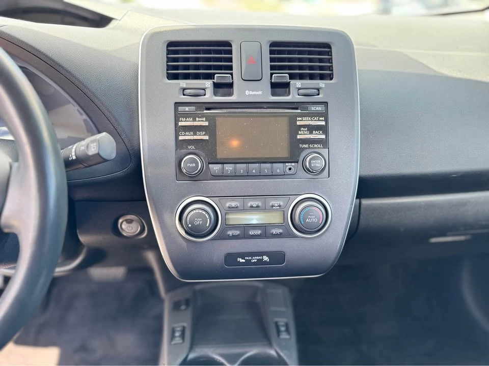 2014 Nissan Leaf - Image 15 of 19