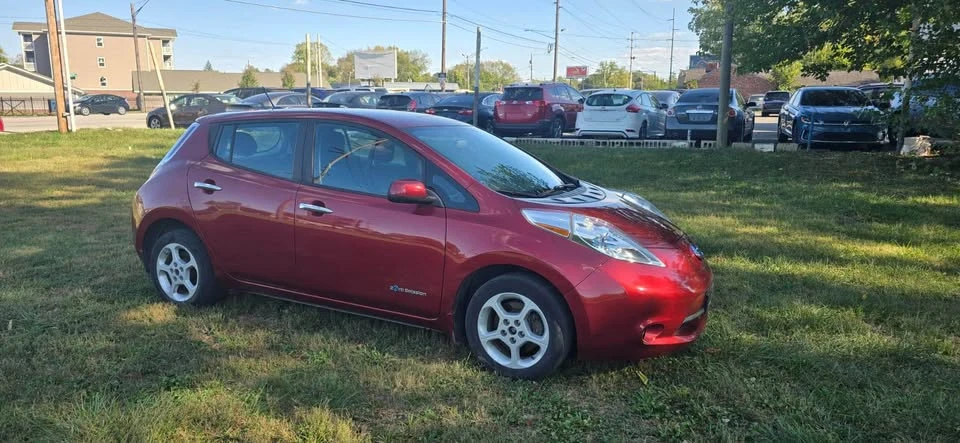 2014 Nissan Leaf - Image 2 of 10