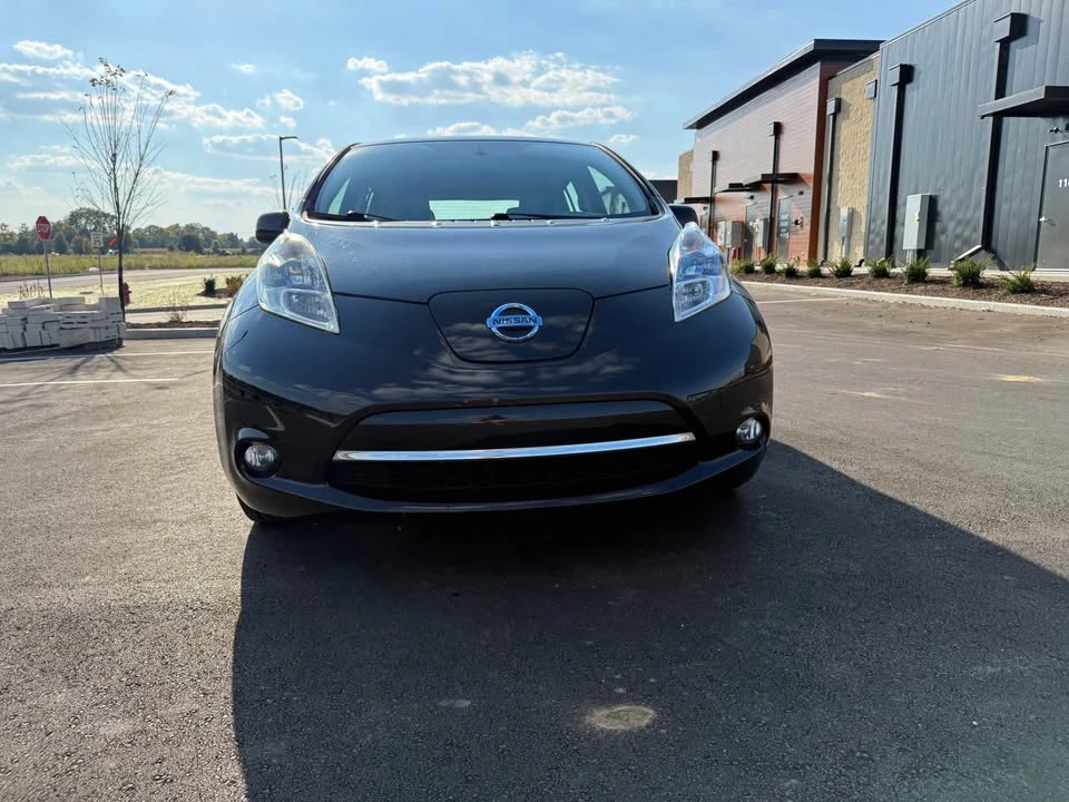 2014 Nissan Leaf - Image 2 of 12