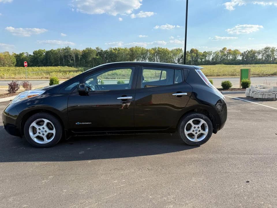 2014 Nissan Leaf - Image 8 of 12